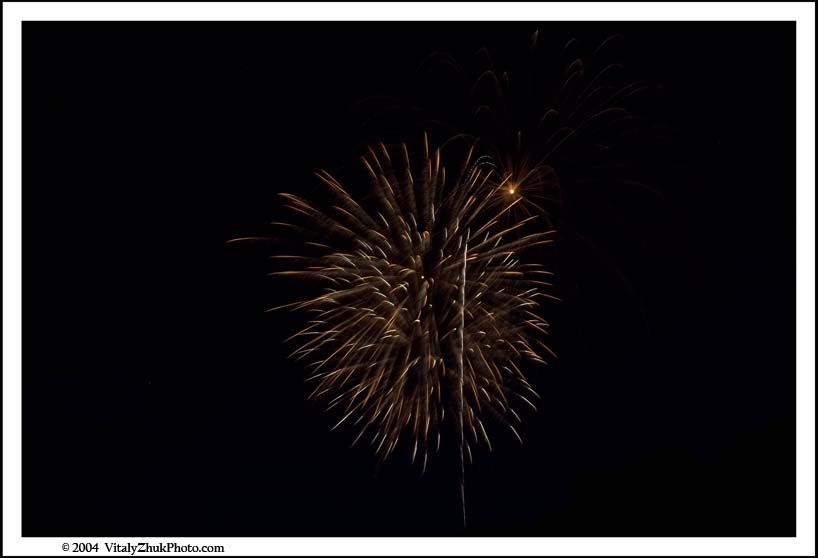 FireWorks Westfield 2004 46CWX