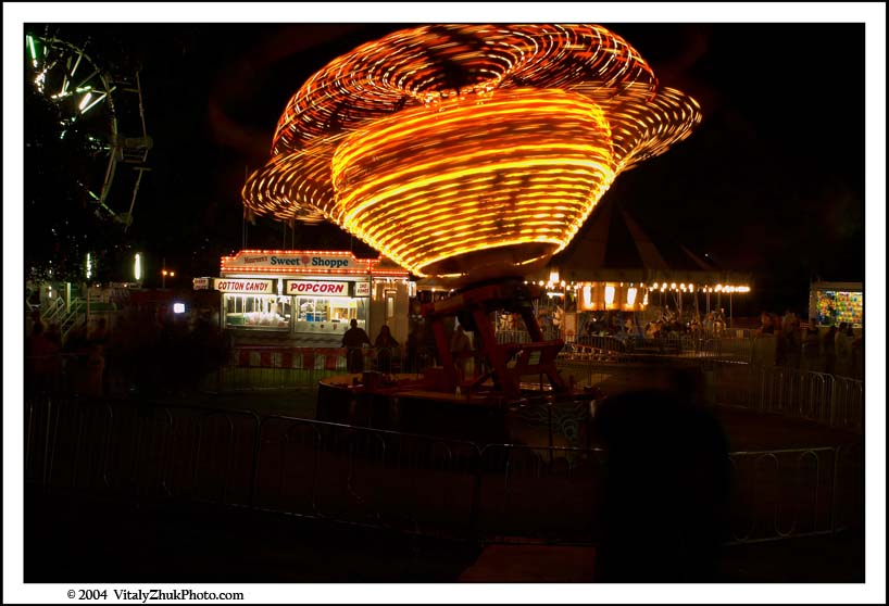 SouthwickCarnivalFireWorks2004 17CWX