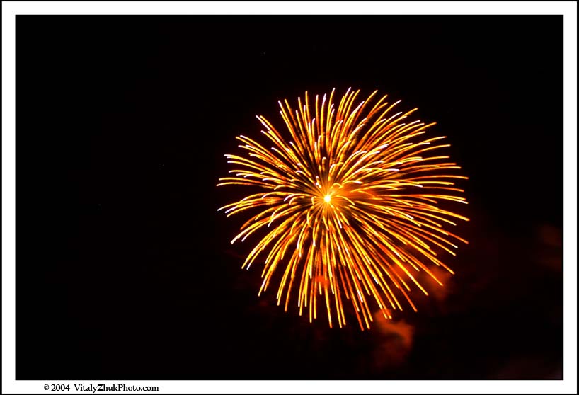 SouthwickCarnivalFireWorks2004 67CWX