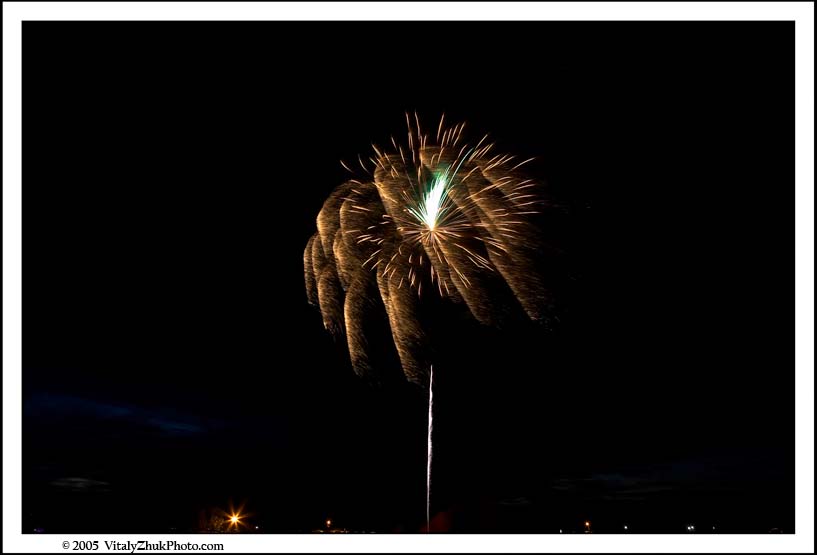 FireWorks 2005 066CWX