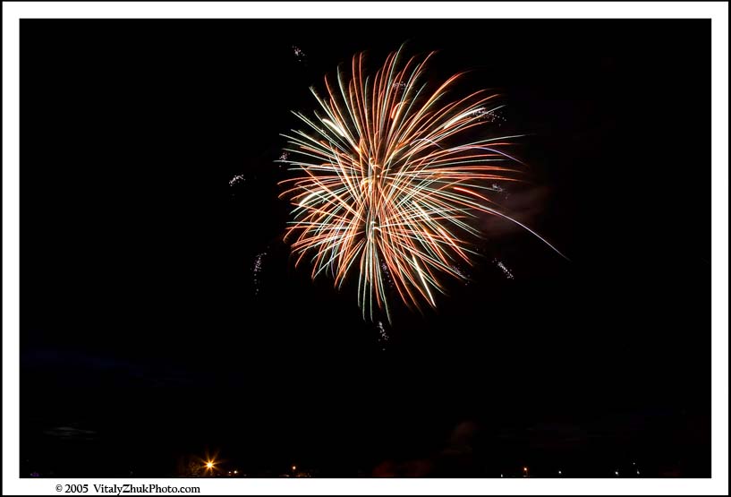 FireWorks 2005 073CWX