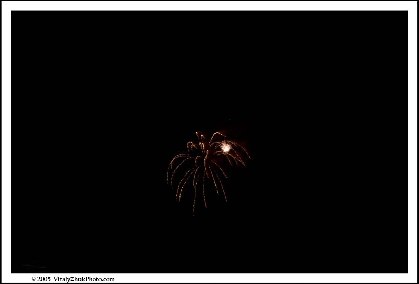 FireWorks 2005 086CWX