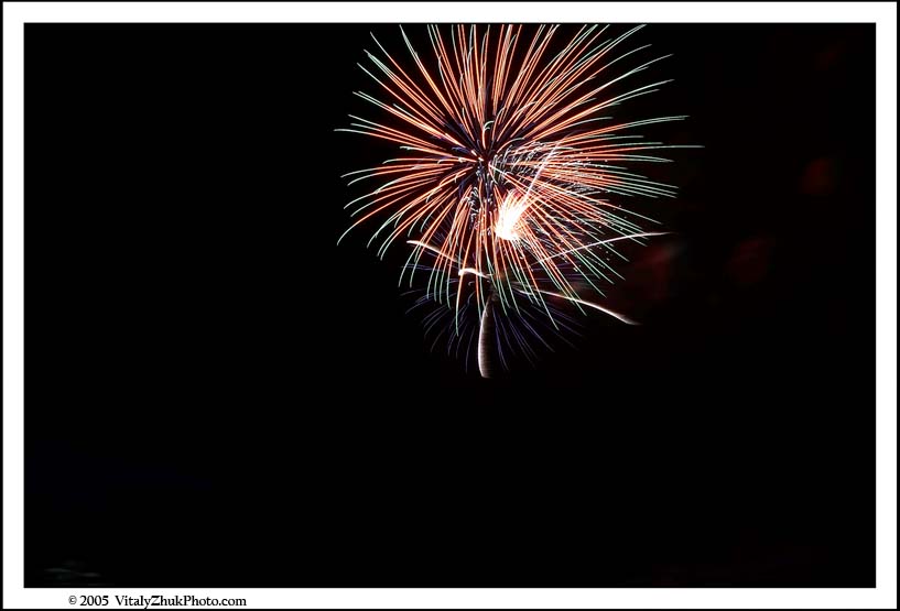 FireWorks 2005 087CWX