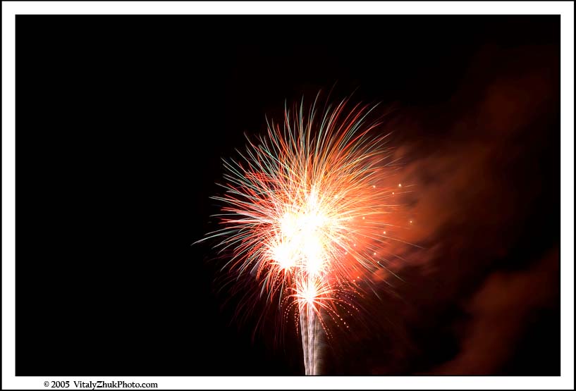 FireWorks 2005 107CWX